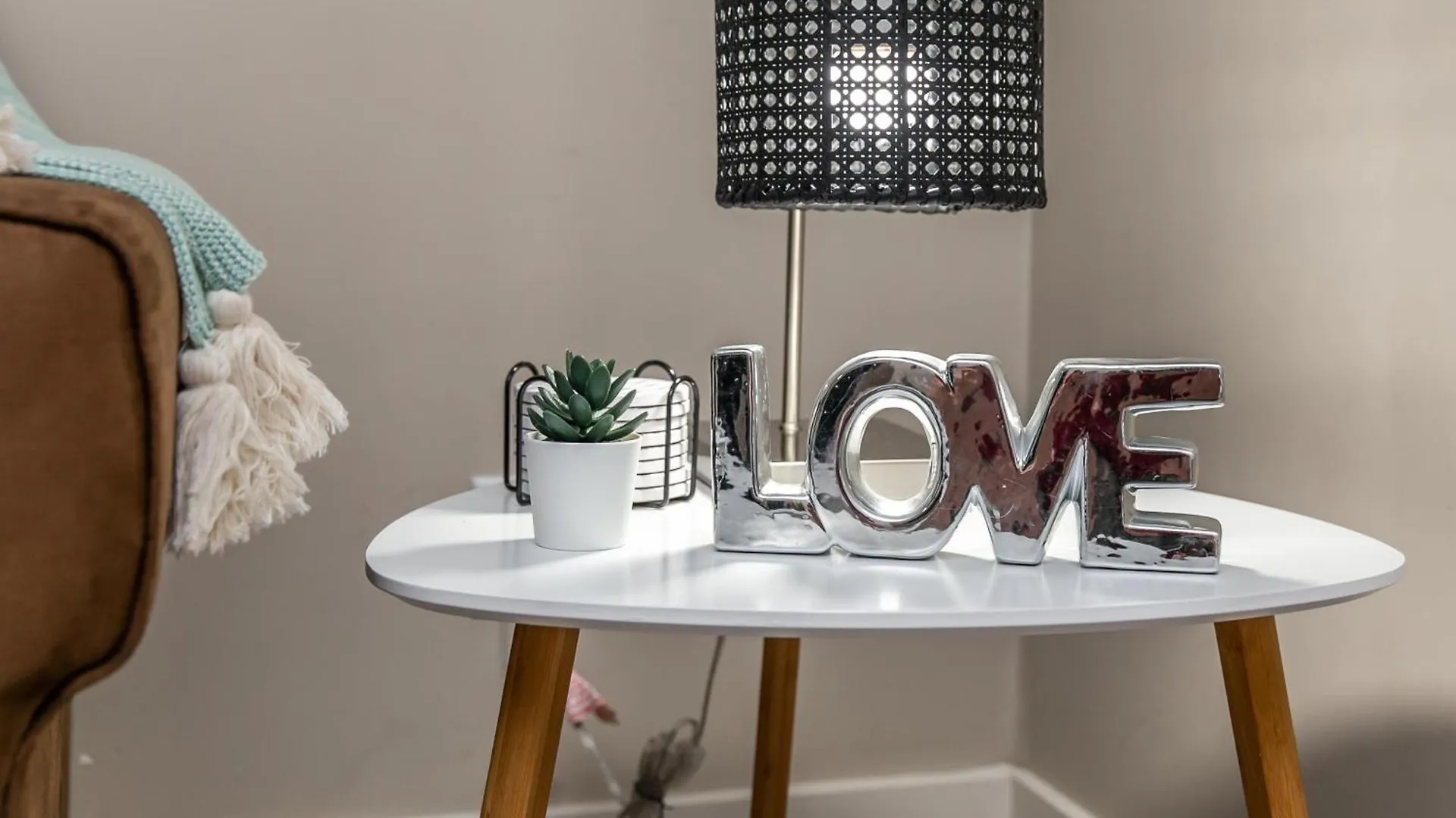 Executive Home - Long Stays Welcome - Garage Parking - Free Wifi & Netflix Edmonton
