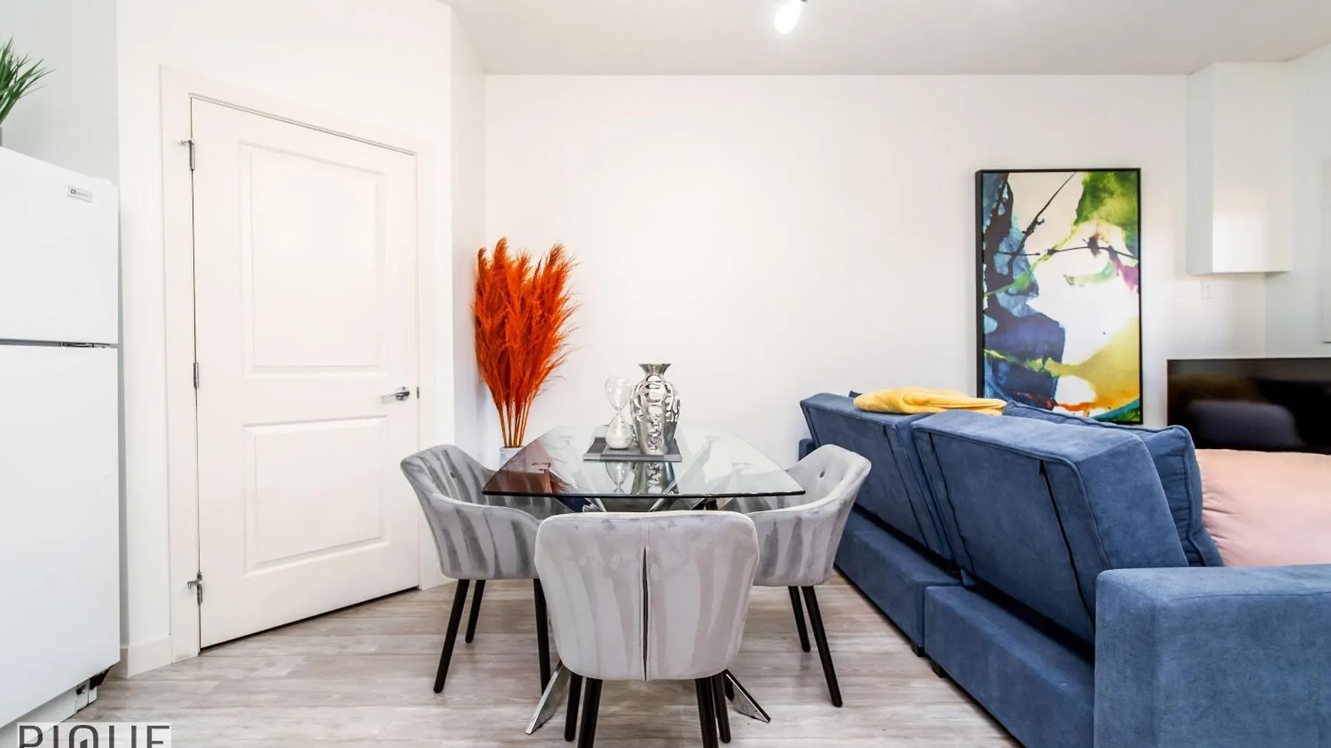 Dom wakacyjny Executive Home - Long Stays Welcome - Garage Parking - Free Wifi & Netflix Edmonton