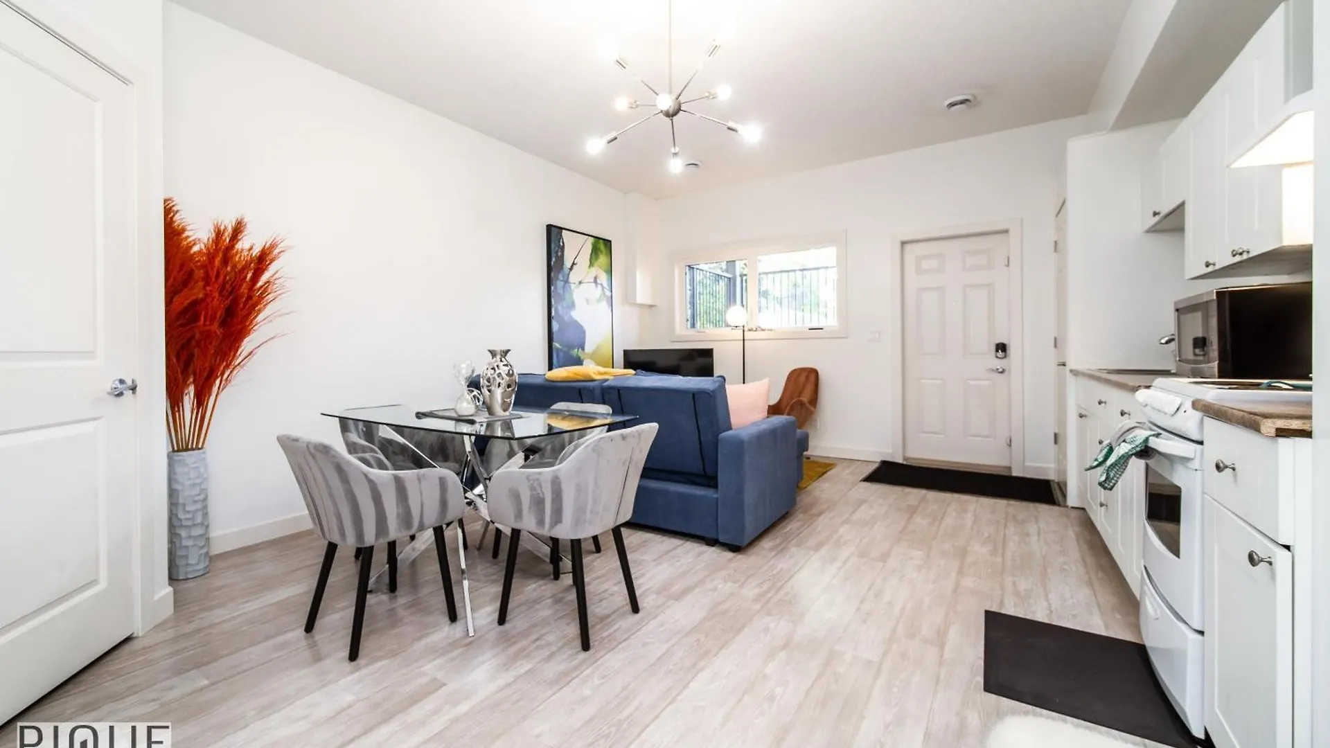 Dom wakacyjny Executive Home - Long Stays Welcome - Garage Parking - Free Wifi & Netflix Edmonton Kanada