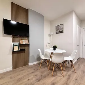Quiet, Modern 2bd In Mont Royal Apartment Montreal